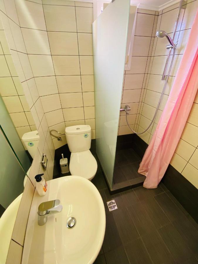 Tobacco Warehouse Apartment 카발라 외부 사진